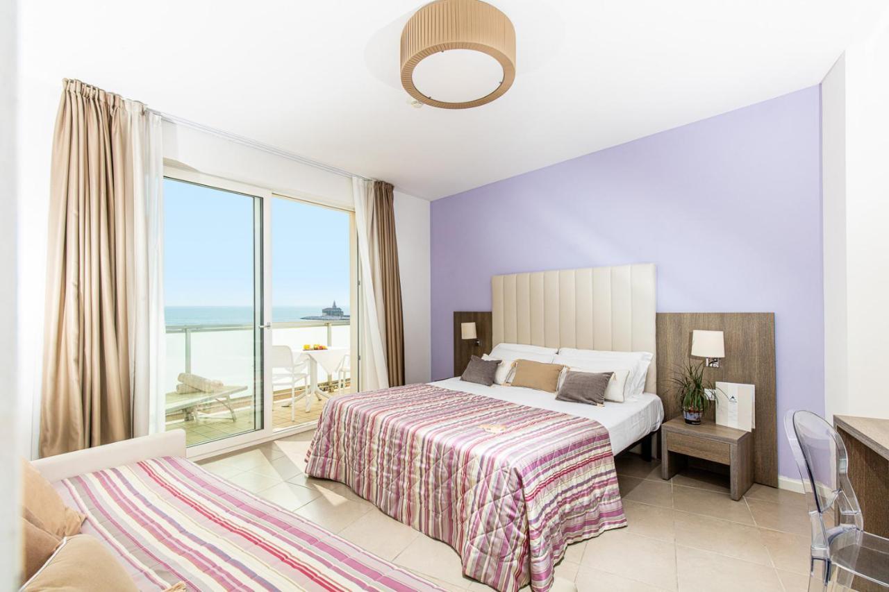 Hotel Karinzia Каорле Экстерьер фото