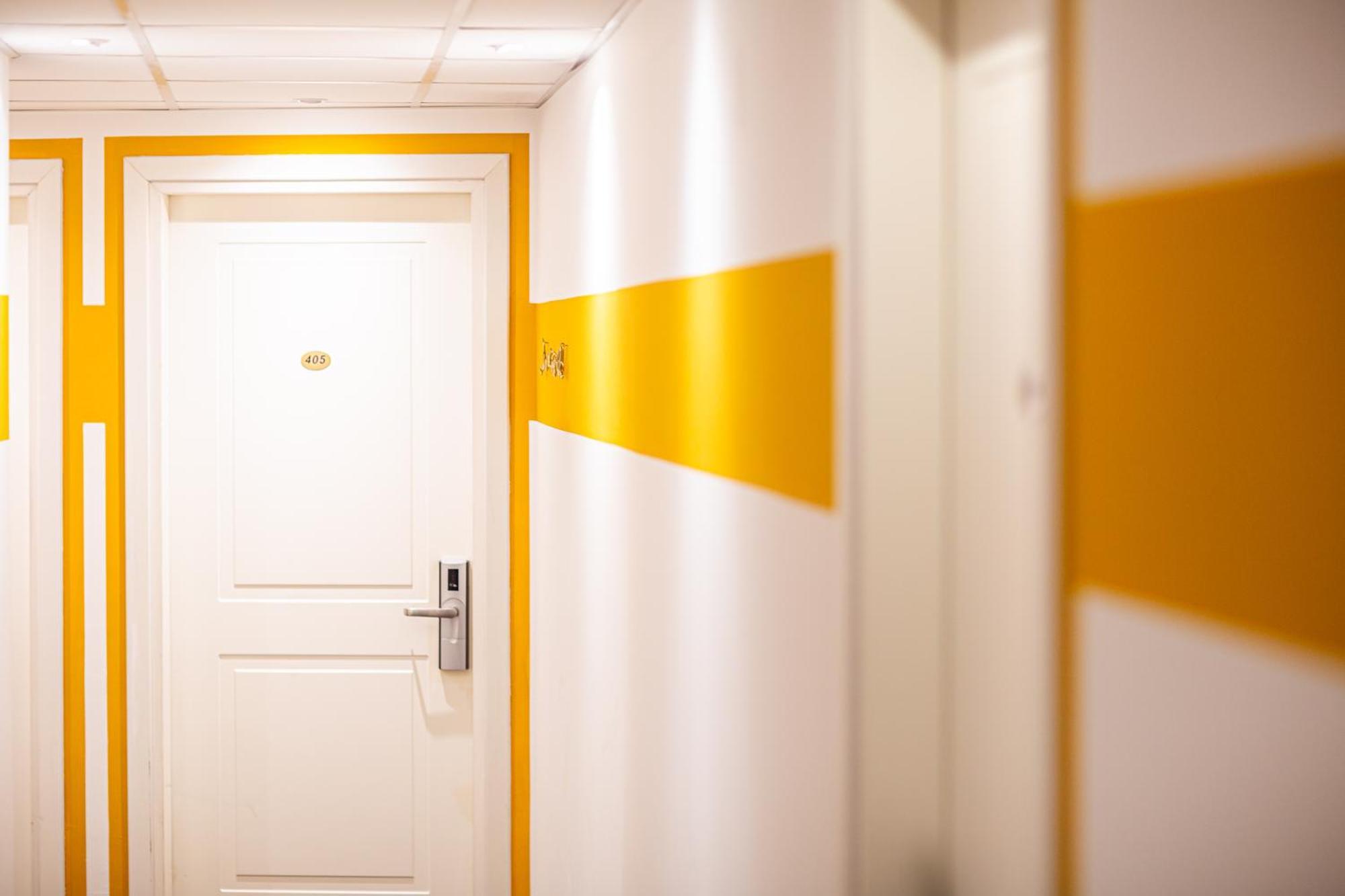 Hotel Karinzia Каорле Экстерьер фото